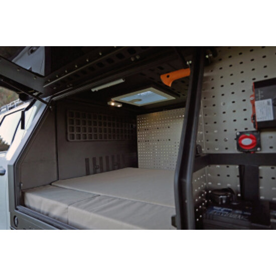 Toyota Hilux Revo touring carrosserie - laadbak vervangen Meer 4x4 - met uitrusting