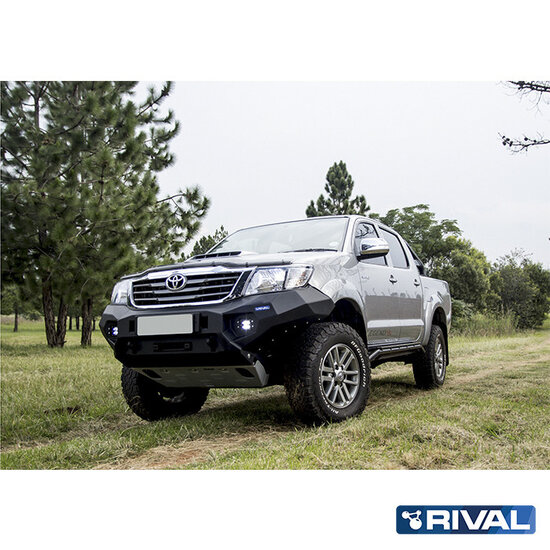 Rival 4x4 RIVAL BUMPER VOOR TOYOTA HILUX 2011-2015;