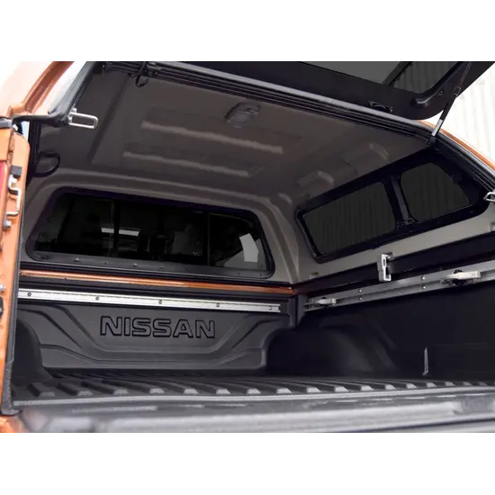 Aeroklas Aeroklas Stylish hardtop - pop-out side window - painted - Nissan/Renault D/C 2015-