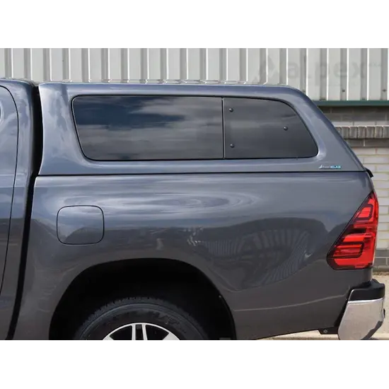 Aeroklas Aeroklas Stylish hardtop - pop-out side window - painted - Toyota D/C 2016-