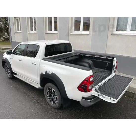 Mountain Top RealTruck Mountain Top EVOm Manual Roll Cover - black - Toyota D/C 2016-, 2026-