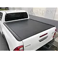 Mountain Top RealTruck Mountain Top EVOm Manual Roll Cover - black - Toyota D/C 2016-, 2026-