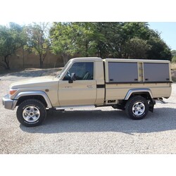 Bushtech Canopy Toyota Land Cruiser 79-Zwart