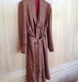 Piet Nollet Robe de chambre en 100% soie et doublée (intérieur) avec 100% soie.