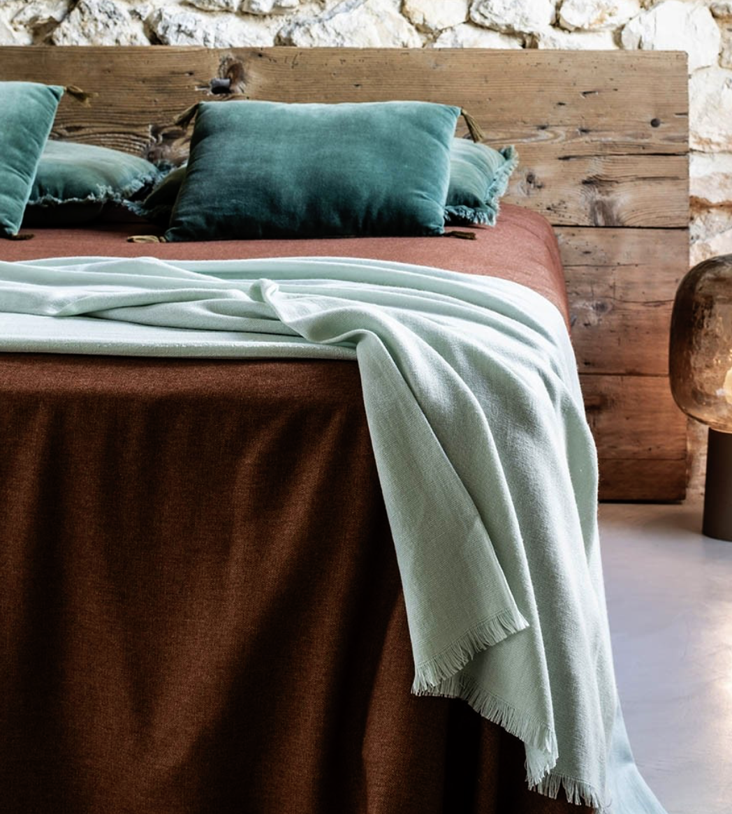 BVT Bedspread and extra fine blanket TOURFAN / 50% cashmere - 50% silk / 150 g / m² / 260 x 260 cm - Copy