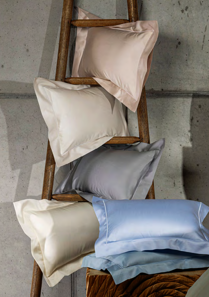 Celso de Lemos Bed linen BOURDON :( Satin -100% Egyptian GIZA cotton- Extra long threads / 700 Thread Count )- 130 g/m2