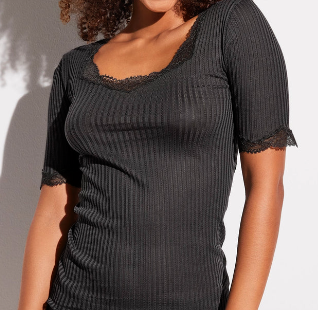 Zimmerli Femme : MAUDE PRIVE / CHEMISE manches courtes / 100 % coton fin retors mercerisé, côtes fines