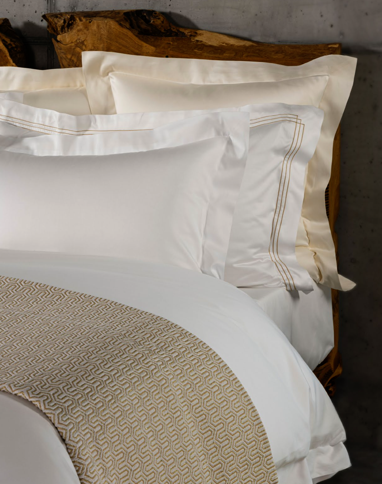 Celso de Lemos Linge de lit AMANDA : (100 % coton égyptien GIZA - Fils extra longs - 1400 fils/cm² - 110 g/m²)