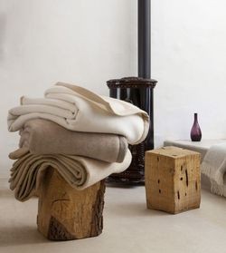 Brun de vian-Tiran   ( La manufacture des fibres nobles depuis 1808 ) Blanket Sherpa 30% Cashmere 70% Merino wool 380 g/m²