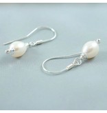 LAVI Simple Freshwater Pearl Earrings