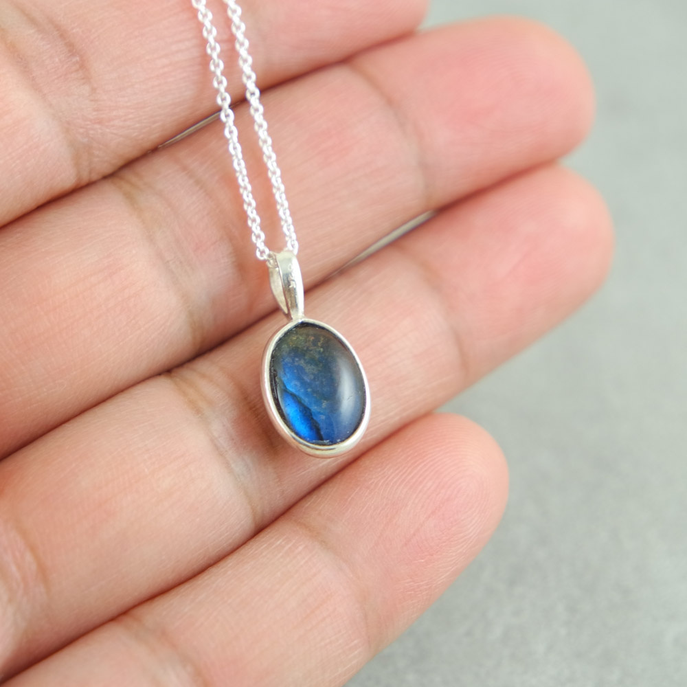 Labradorite Necklace Zina