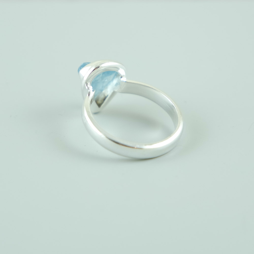 Raw Aquamarine Ring Eres