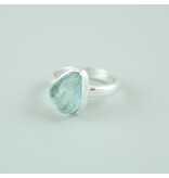 Raw Aquamarine Ring Athena