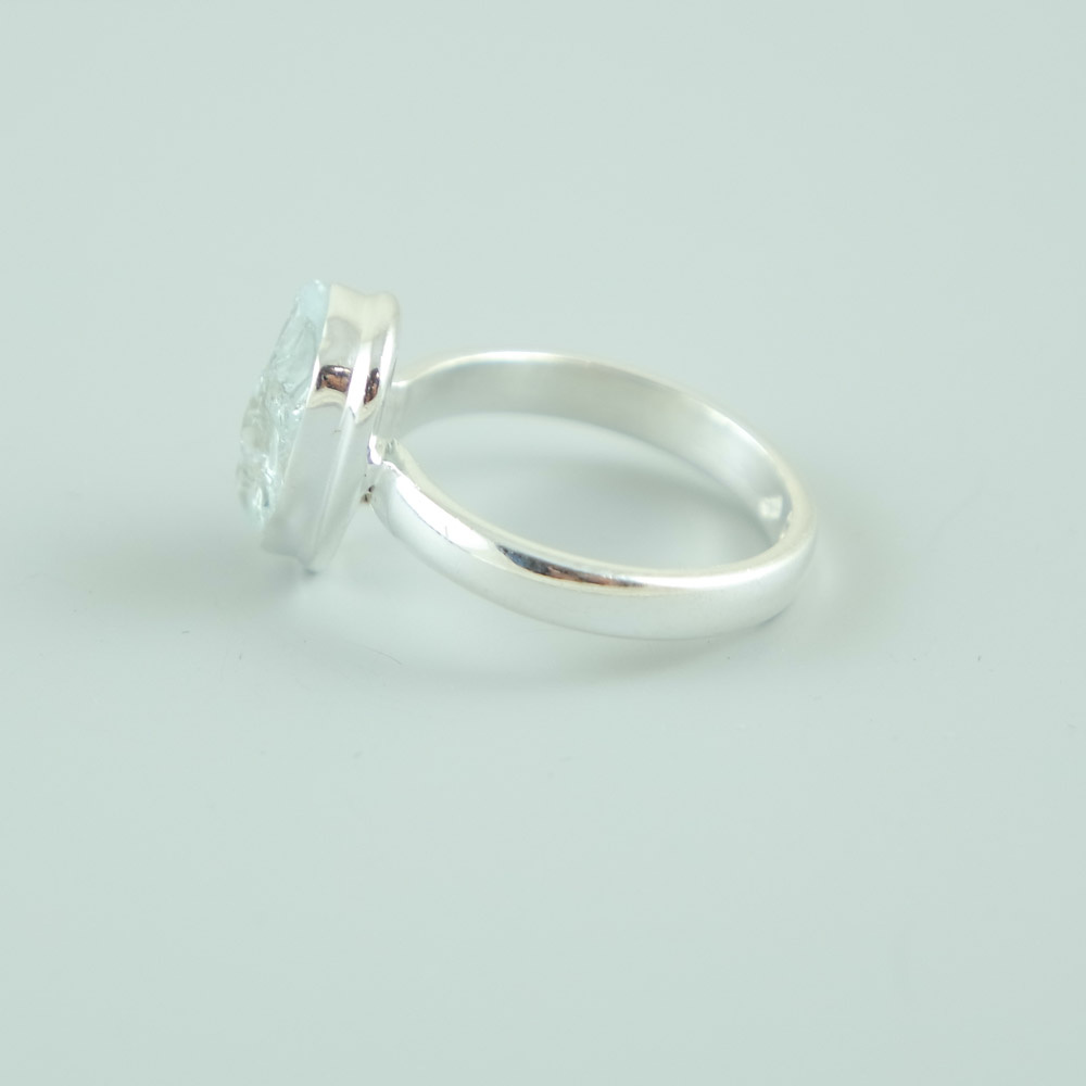 Raw Aquamarine Ring Apollo