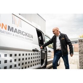 Onderhoud aan laboratorium koel en vrieskasten