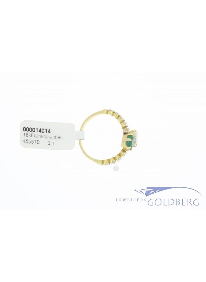 Antieke 18k gouden ring met smaragd en ca. 0.80ct briljant geslepen diamant