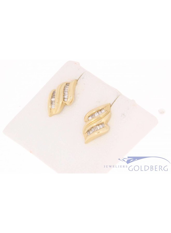 Vintage 14k gouden oorstekers met ca. 0.45ct baguette geslepen diamant