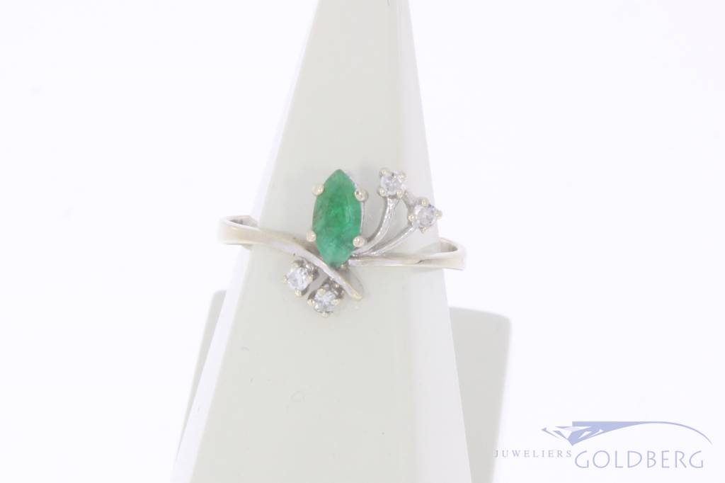 Gespierd beneden Door Vintage 18k witgouden ring met smaragd en diamant - Goldberg