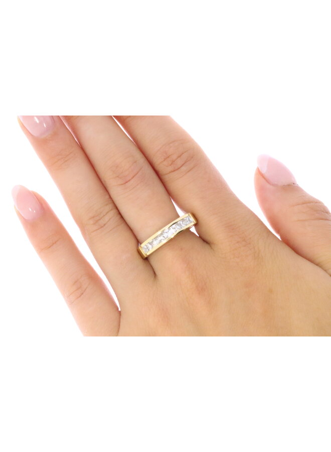 14k Alliance ring zirconia princess gold