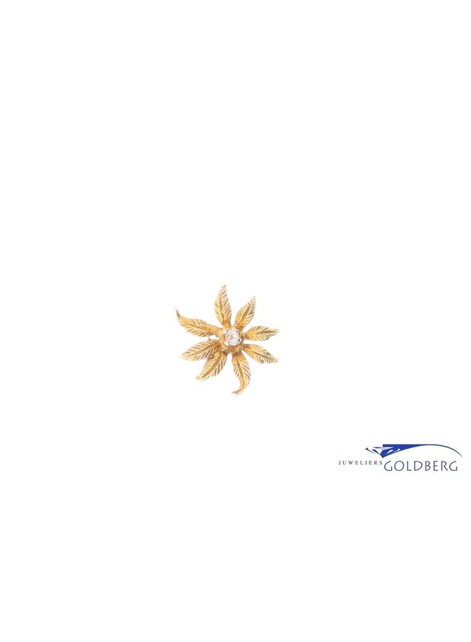 14k Zirconia flower pendant gold