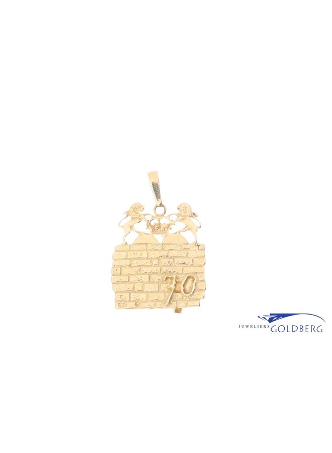 14k wailing wall gold pendant