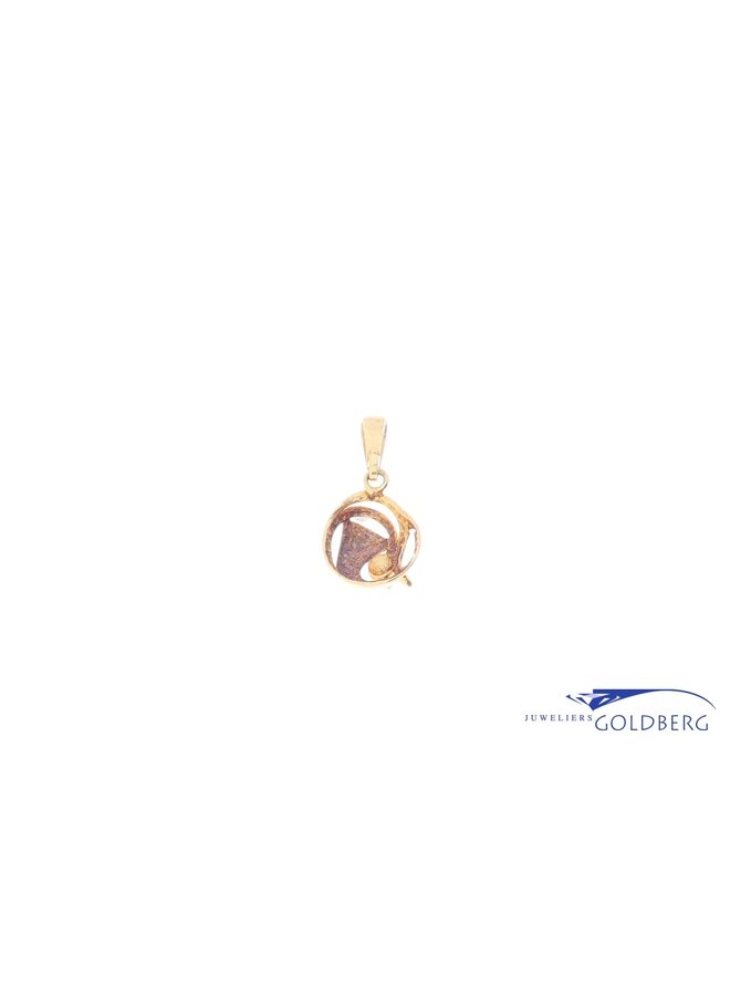 14k gold pendant with Zirconias