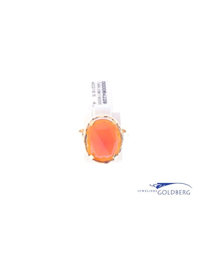 14k gold vintage ring with carnelian