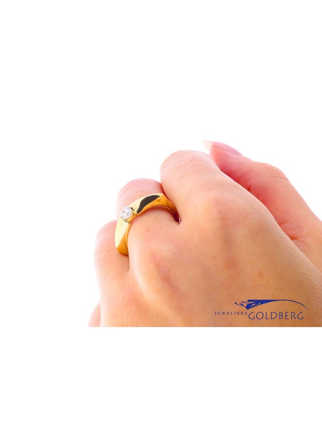 14k gold Vintage ring Zirconia