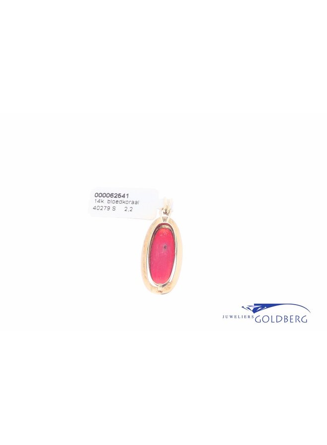 14k gold Vintage pendant red coral