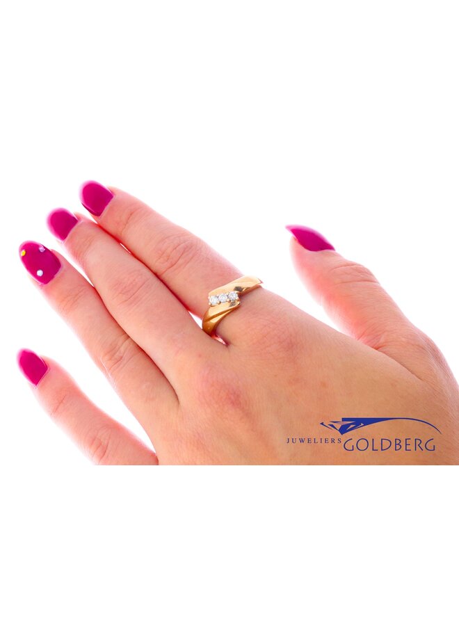 14k gouden vintage slagring met diamanten (ca. 0.12ct)