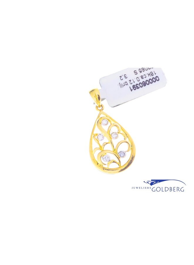 18k gold vintage pendant with brilliants