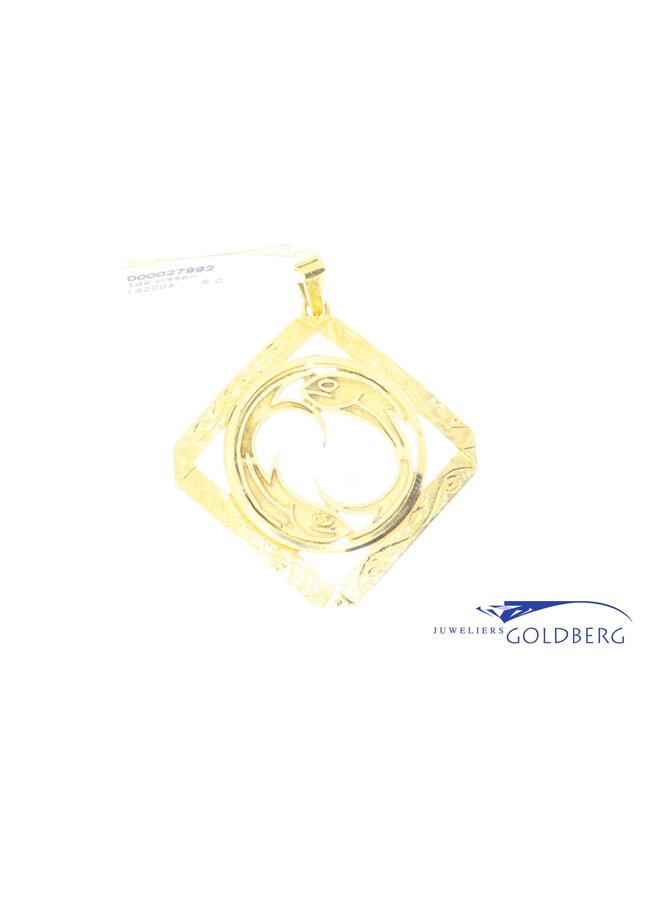 14k gold vintage pisces pendant