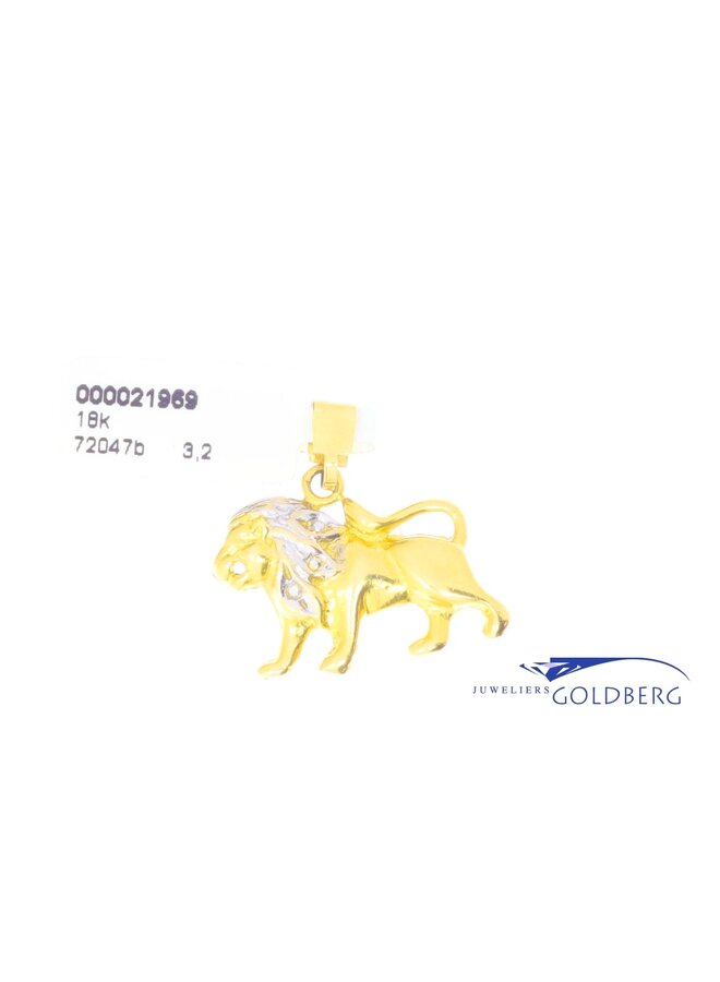 18k gold Vintage leo pendant