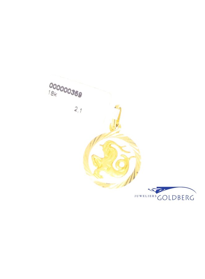 18k gold vintage pendant aries