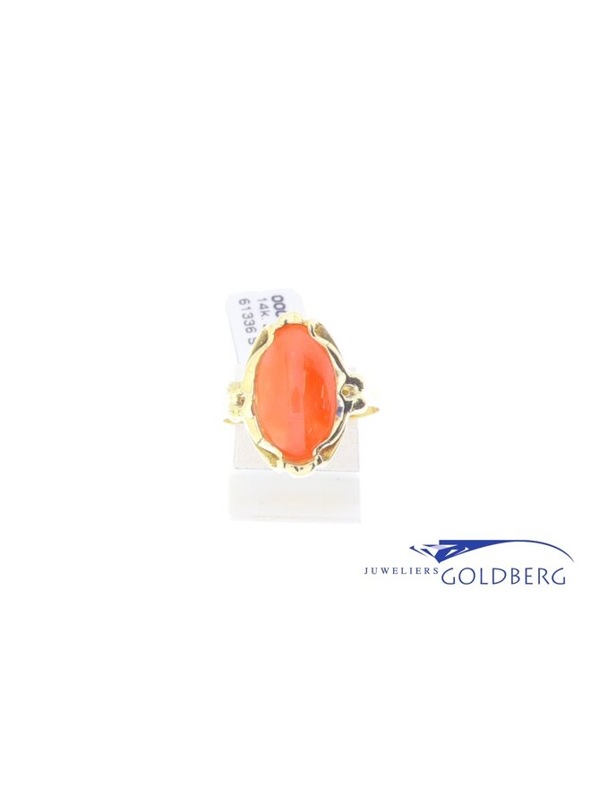 14k gold vintage red coral ring