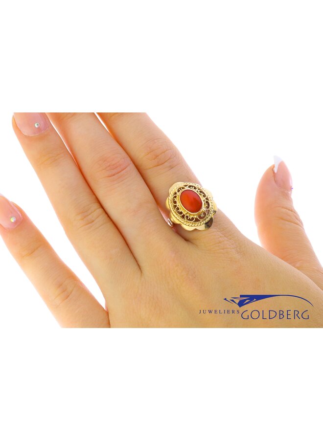 14k gouden vintage bloedkoraal ring