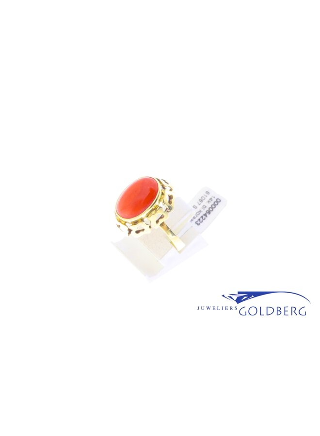 14k gold Vintage Red Coral ring