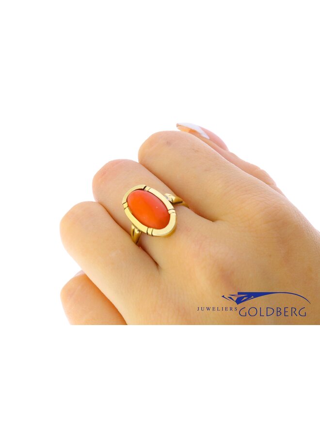 14k gold vintage red coral ring