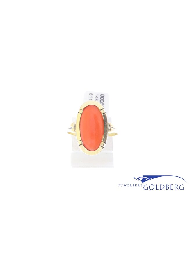 14k gold vintage red coral ring