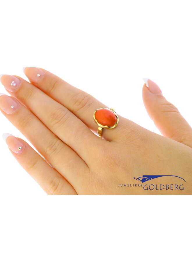 14k gold vintage red coral ring