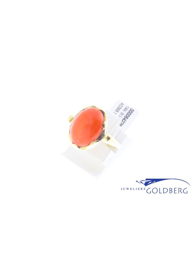 14k gold vintage red coral ring