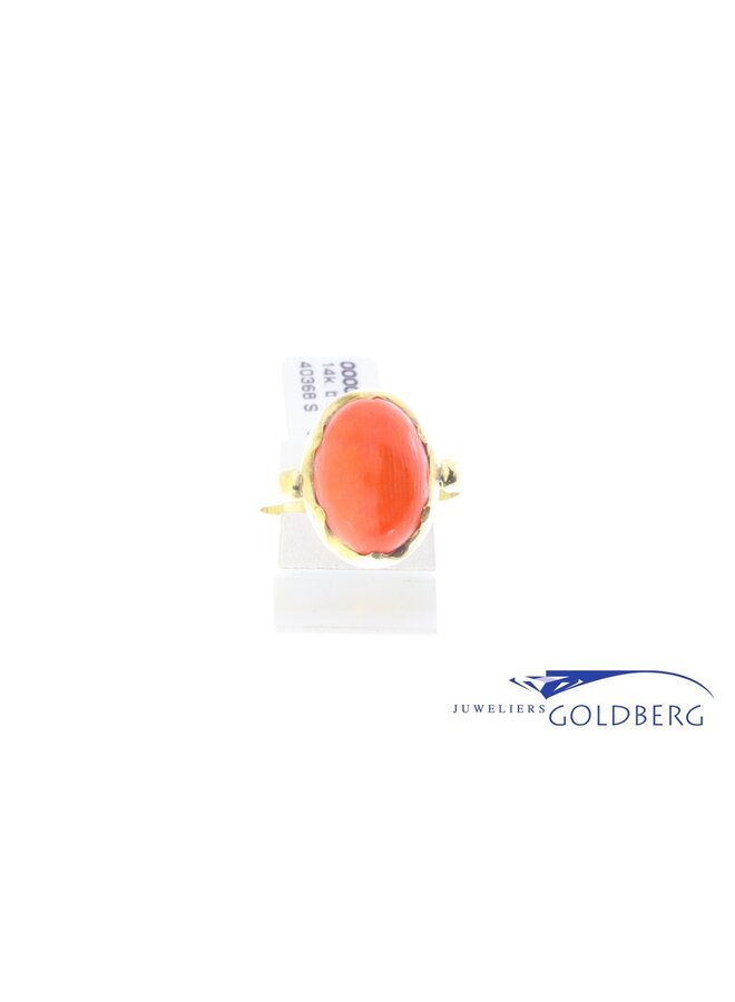 14k gold vintage red coral ring