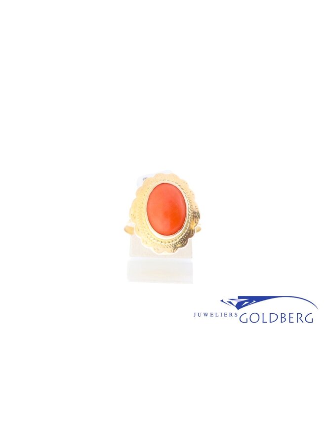 14k gold vintage red coral ring