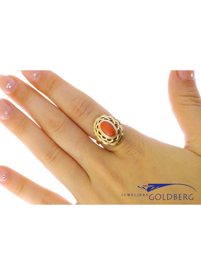 14k gold vintage ring with a blood coral