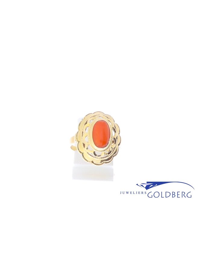 14k gold vintage ring with a blood coral