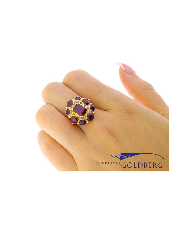 14k gold vintage ring garnet