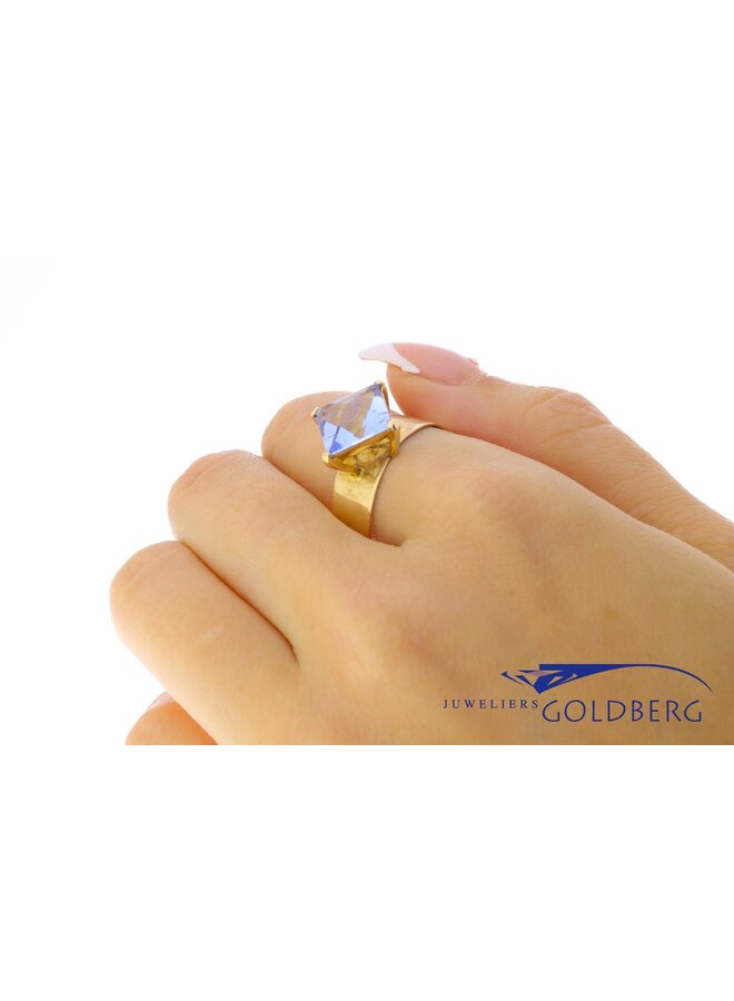 14k gouden vintage ring lichtblauwe steen