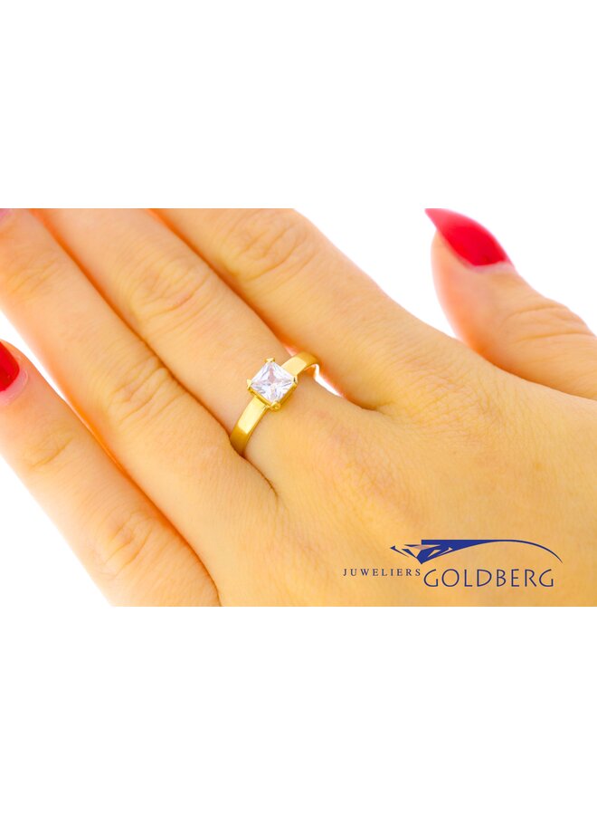 14k gouden vintage ring met zirkonia