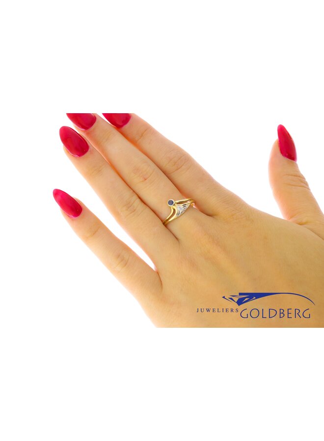 14k gouden vintage ring met blauwe saffier en diamant