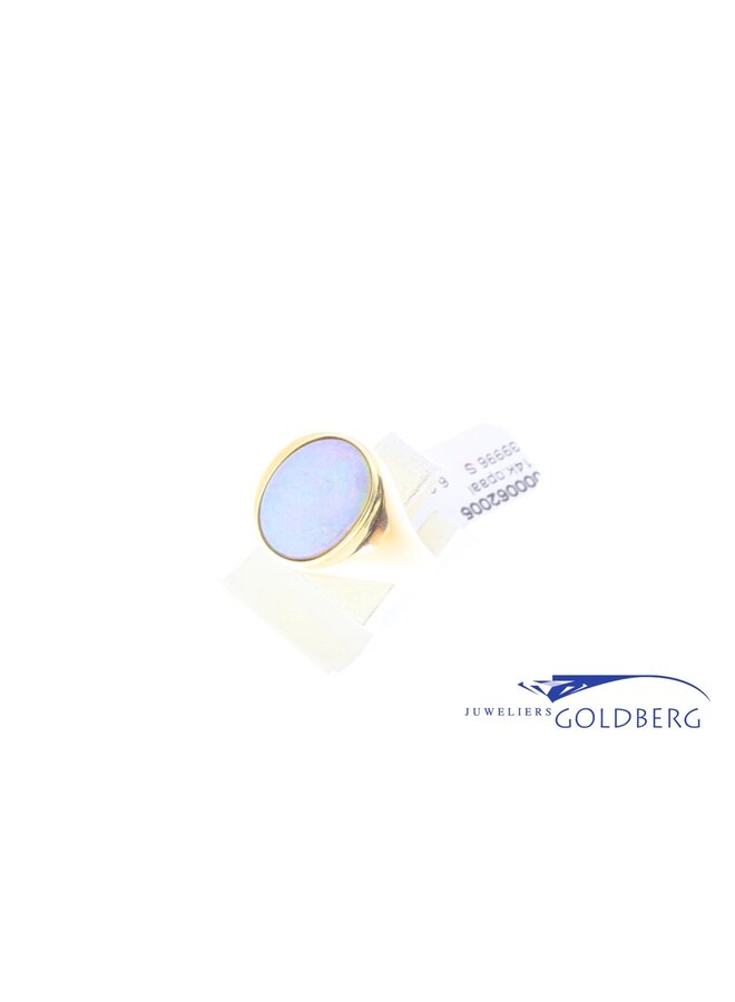 14k gold vintage ring with opal